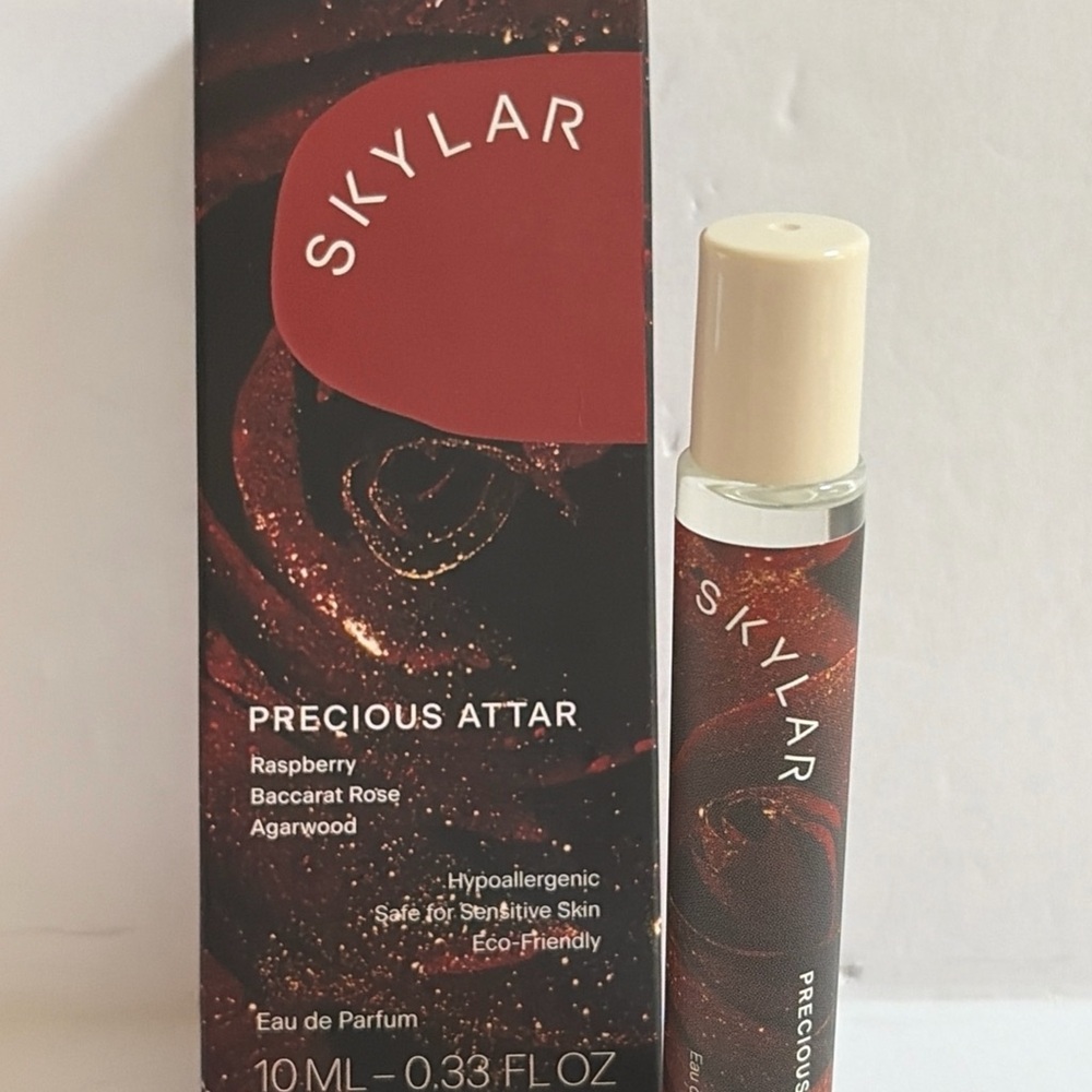 NIB Skylar Precious Attar Roller Ball Oil Exclusive Scent Club .33 oz - Picture 2 of 6